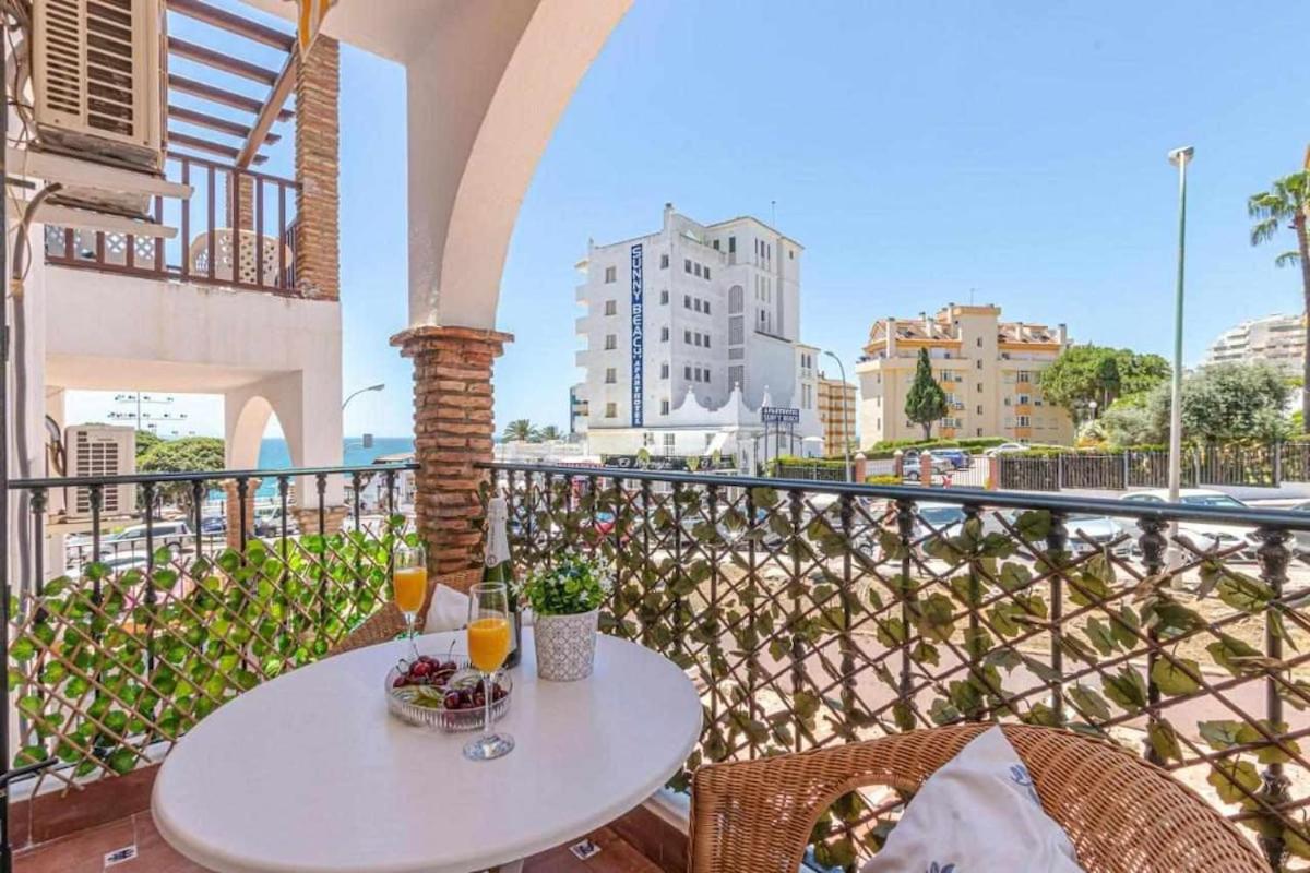 797 Holiday Rentals - Apartamento En Pueblo Quinta A 1 Min De La Playa 贝纳尔马德纳 外观 照片