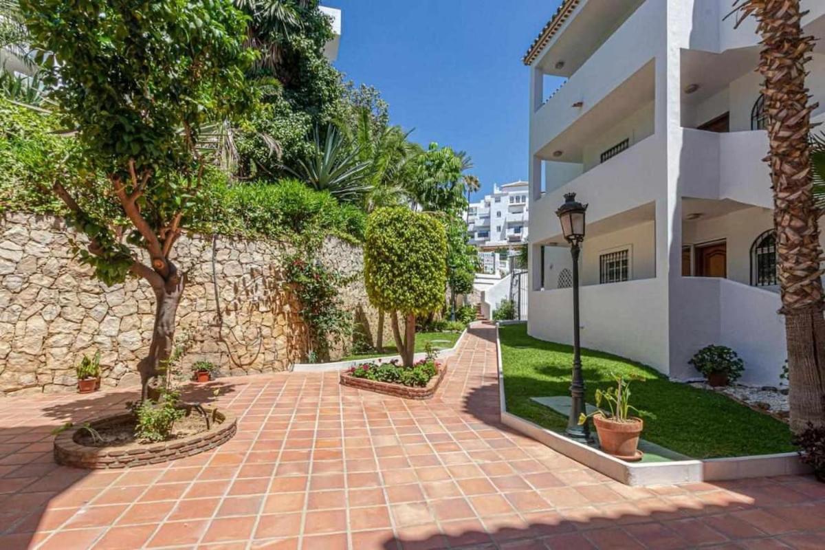 797 Holiday Rentals - Apartamento En Pueblo Quinta A 1 Min De La Playa 贝纳尔马德纳 外观 照片