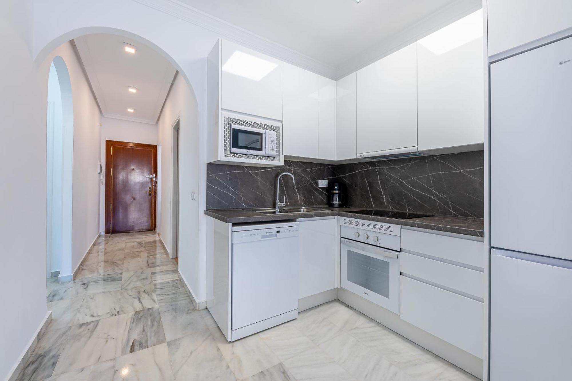 797 Holiday Rentals - Apartamento En Pueblo Quinta A 1 Min De La Playa 贝纳尔马德纳 外观 照片
