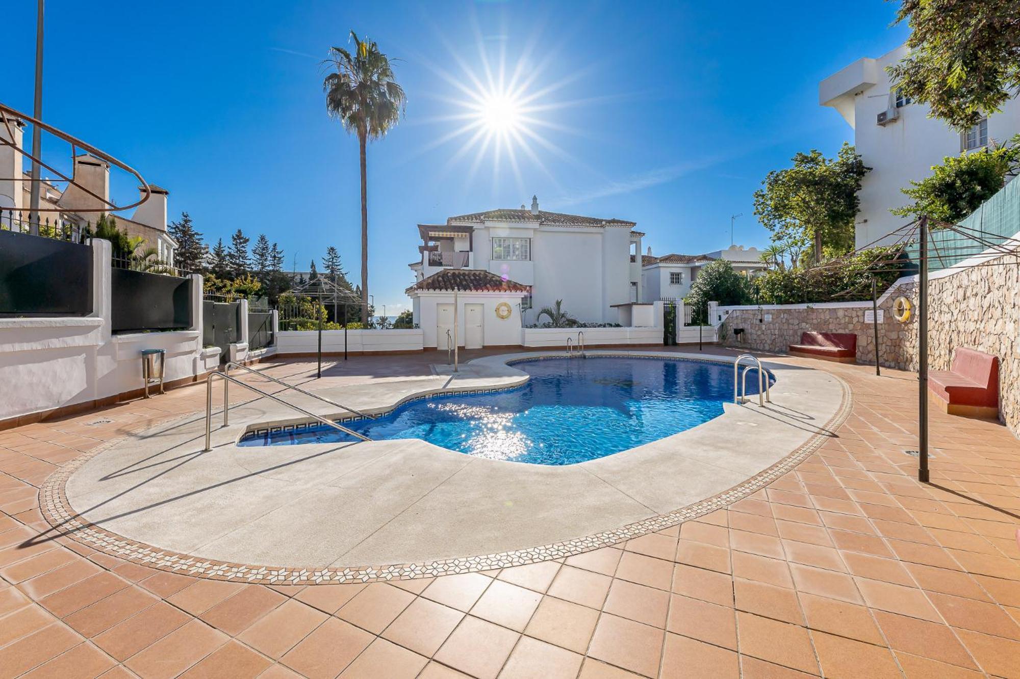 797 Holiday Rentals - Apartamento En Pueblo Quinta A 1 Min De La Playa 贝纳尔马德纳 外观 照片
